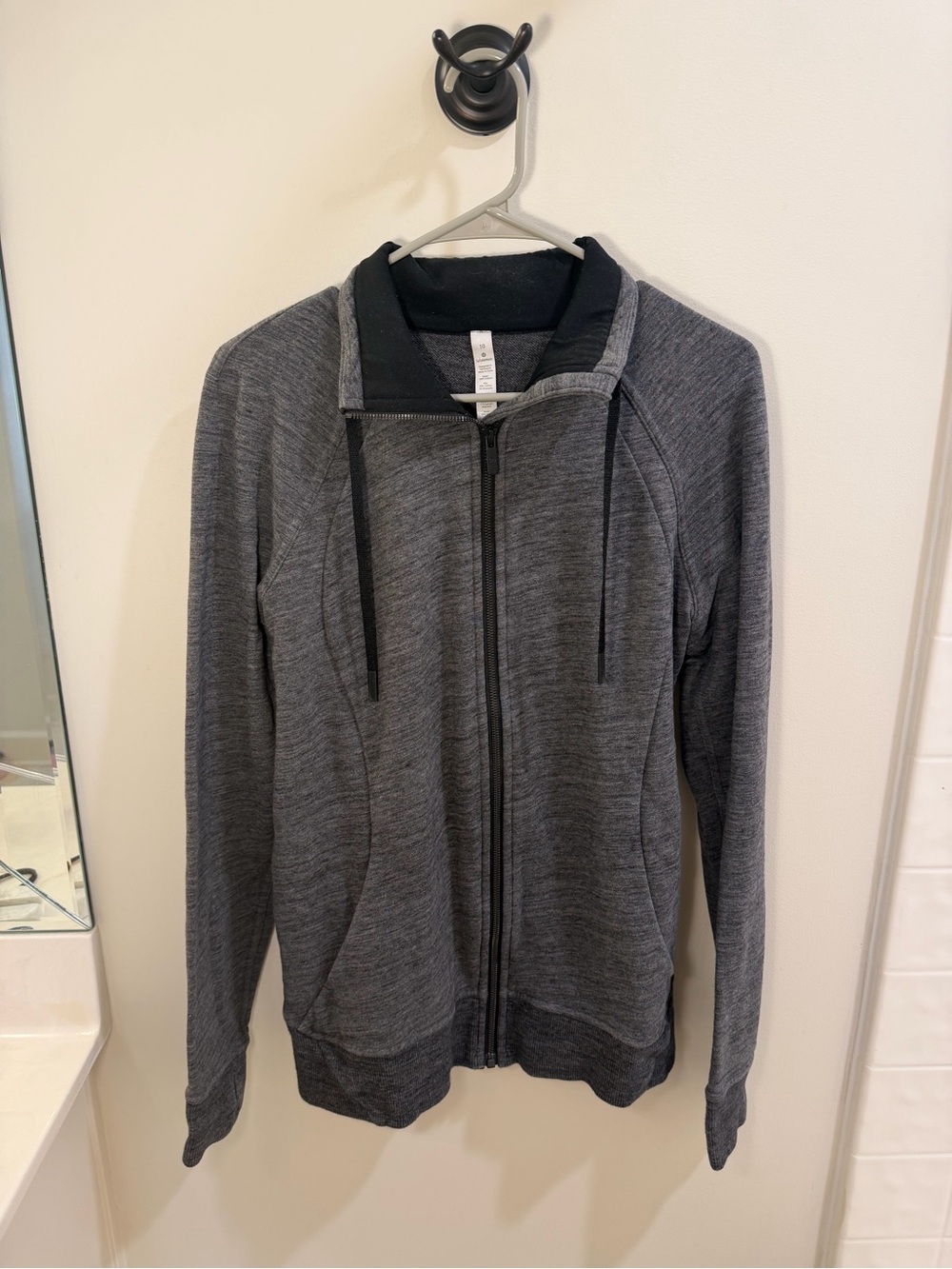 lululemon athletica Women's Charcoal Gray Full-Zip Hoodie